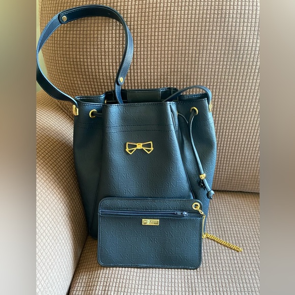 Nina Ricci Shoulder Bag - Picture 3 of 9